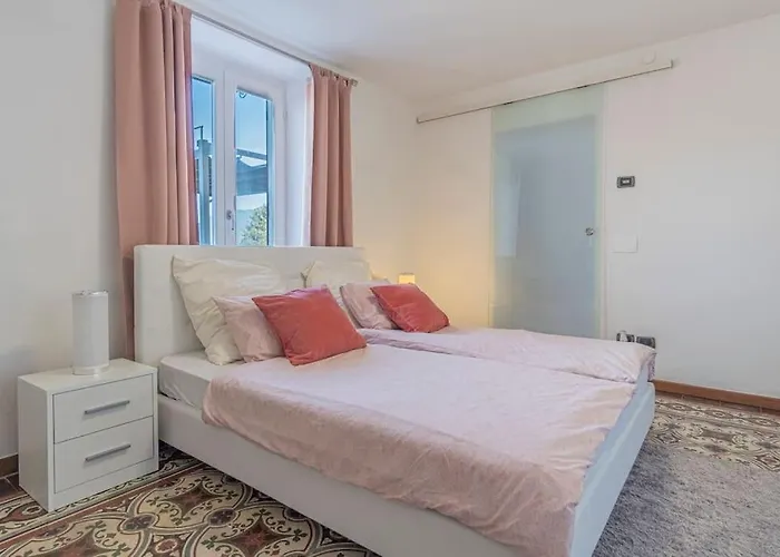 Vicolo Dei Fiori Σπίτι διακοπών Luino