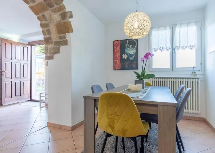 Vicolo Dei Fiori Σπίτι διακοπών Luino