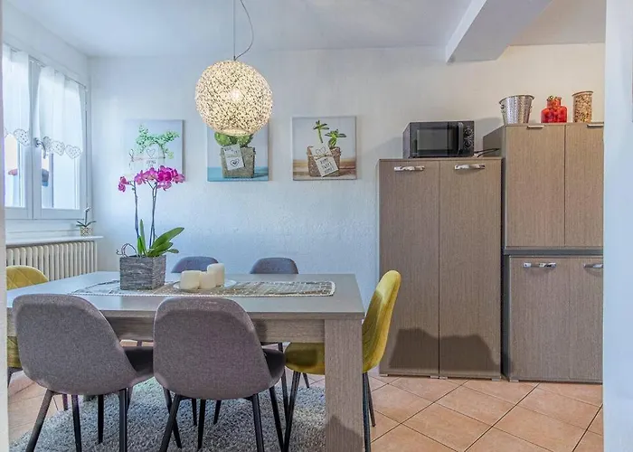 Vicolo Dei Fiori Nyaraló Luino